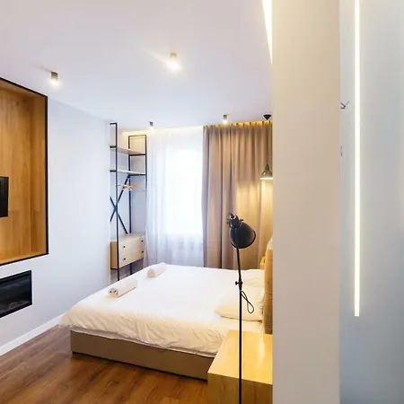 Loft In Old Ac Fireplace *